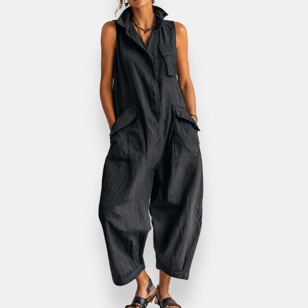 Janet cargo jumpsuit, flap pocket detail